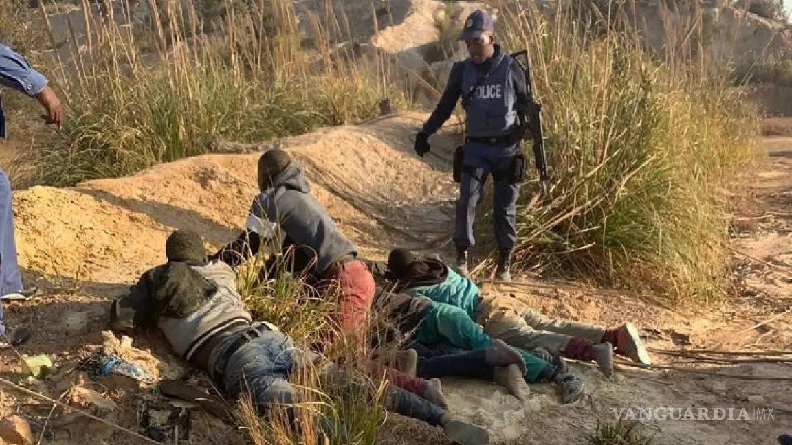 Más 120 hombres detenidos por violar a ocho mujeres en Sudáfrica
