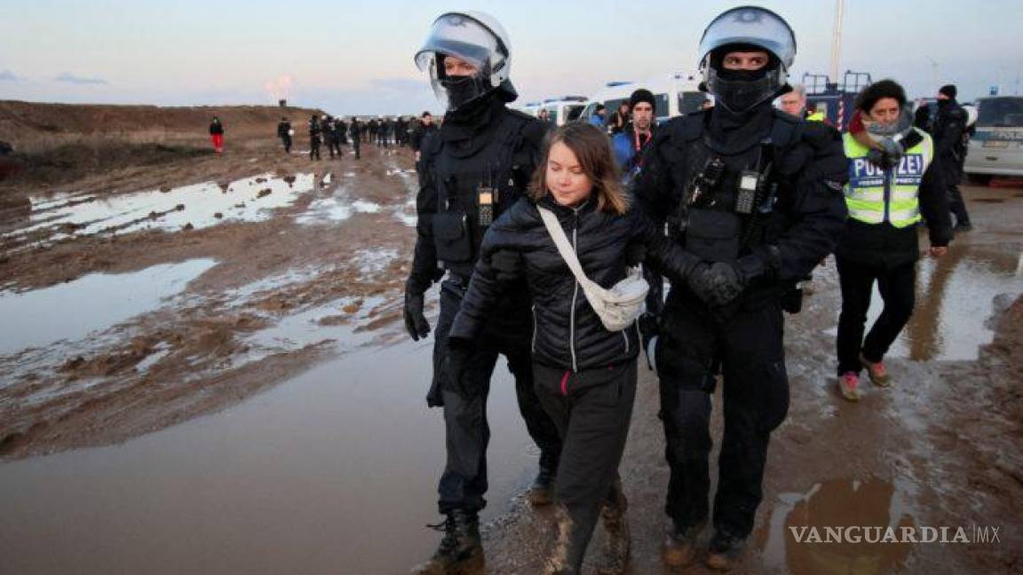 $!‘La protección del clima no es un delito’ afirma Greta Thunberg; no fue detenida, aclaran