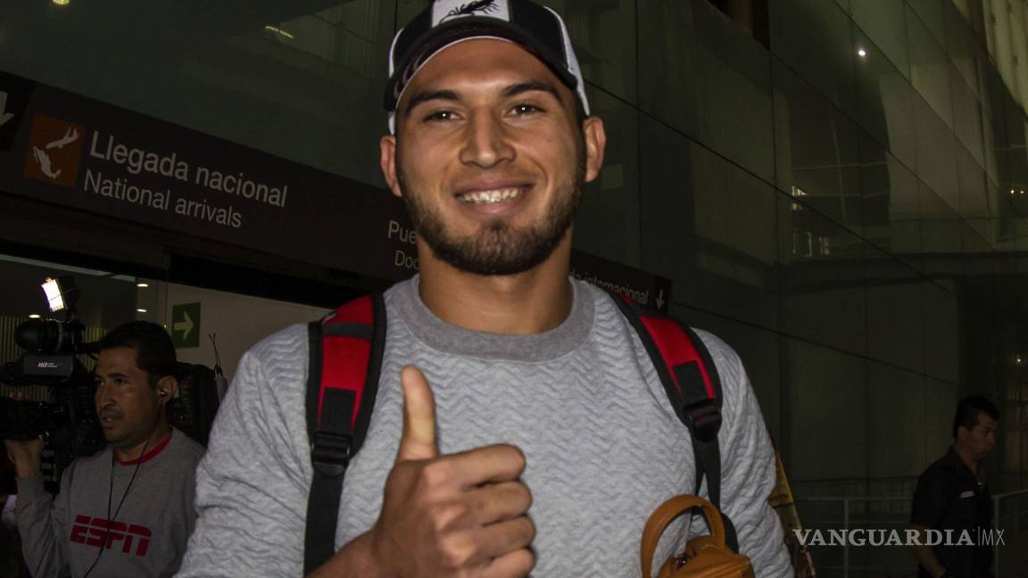 $!A lo Mario Bros, Cruz Azul anuncia a Juan Escobar como su primer refuerzo para el Apertura 2019