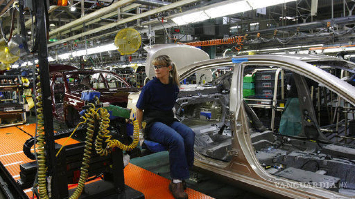 Arancel automotriz impactaría el empleo en EU, advierte Toyota