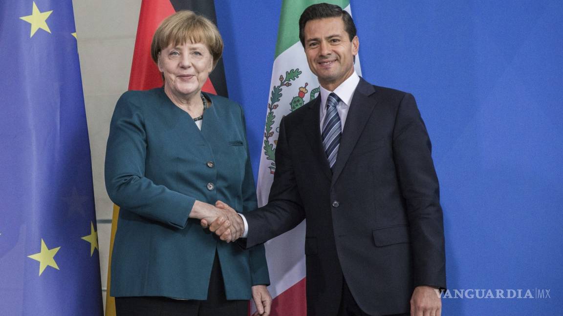 Alemania coopera con México para esclarecer la desaparición de los 43: Angela Merkel