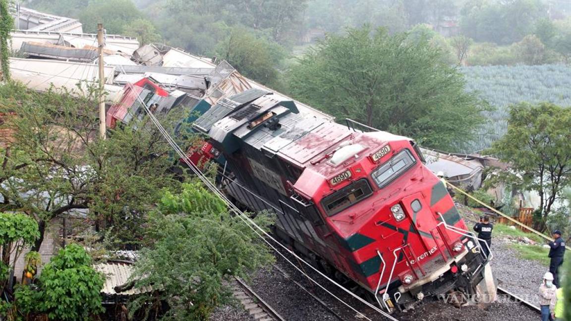 Descarrilamiento de tren en Tala, Jalisco deja un muerto y tres heridos; usaron roca para robar
