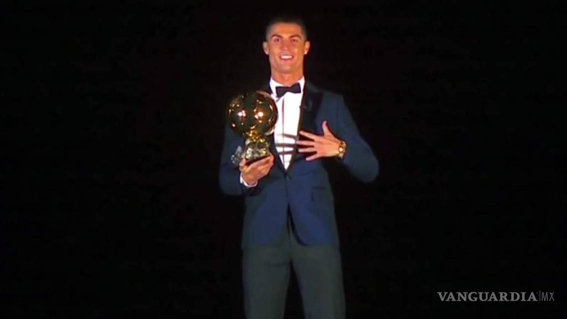 Cristiano Ronaldo se lleva su quinto Balón de Oro igualando a Lionel Messi