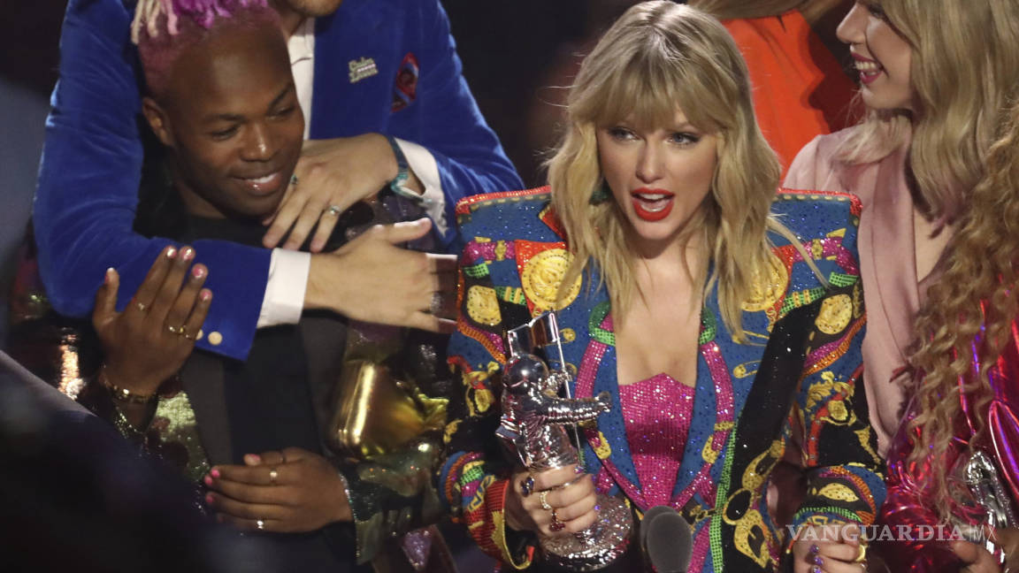 Taylor Swift gana el premio al video del año en los MTV VMAS