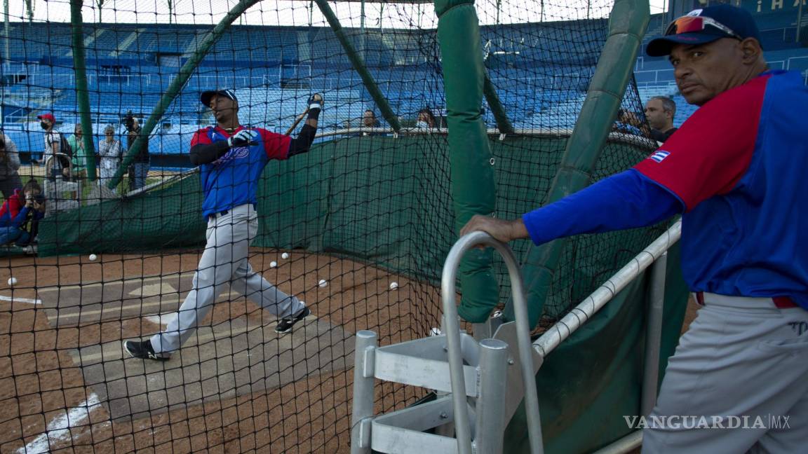 MLB prohíbe a peloteros cubanos regresar a su país para integrar su selección rumbo al Clásico Mundial