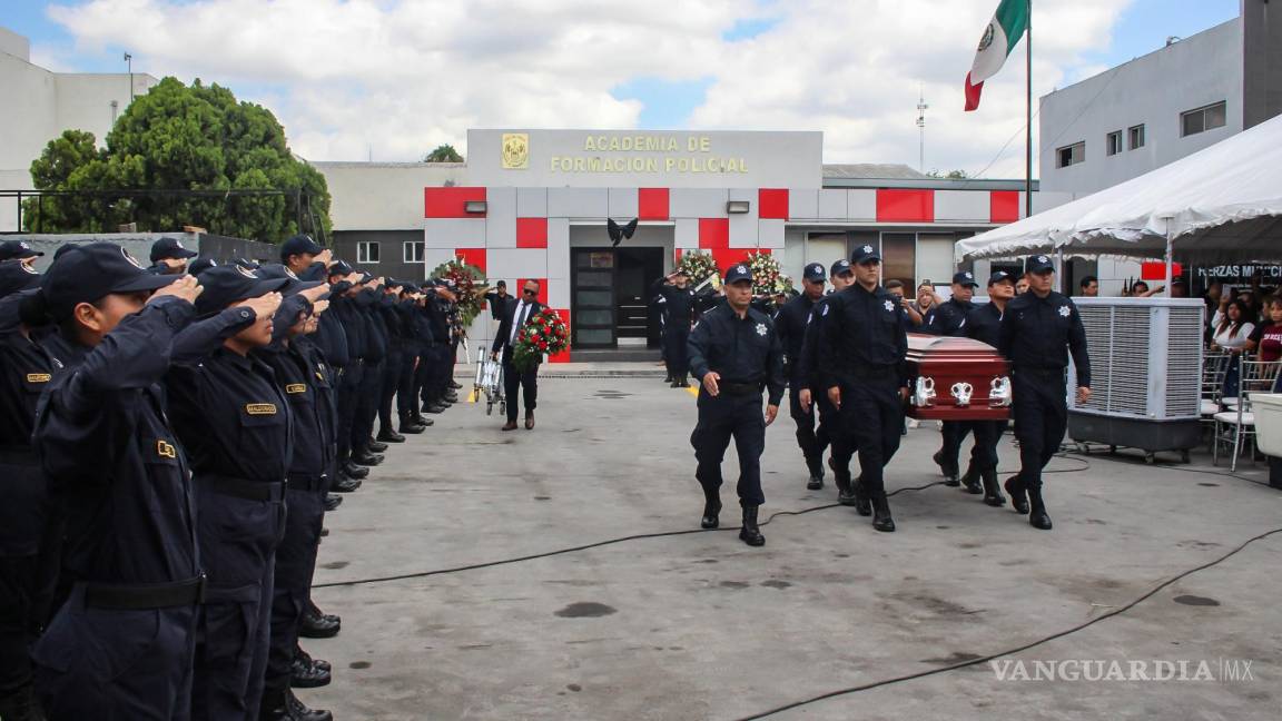 Mujer policía acribillada en Apodaca, Nuevo León es despedida con honores