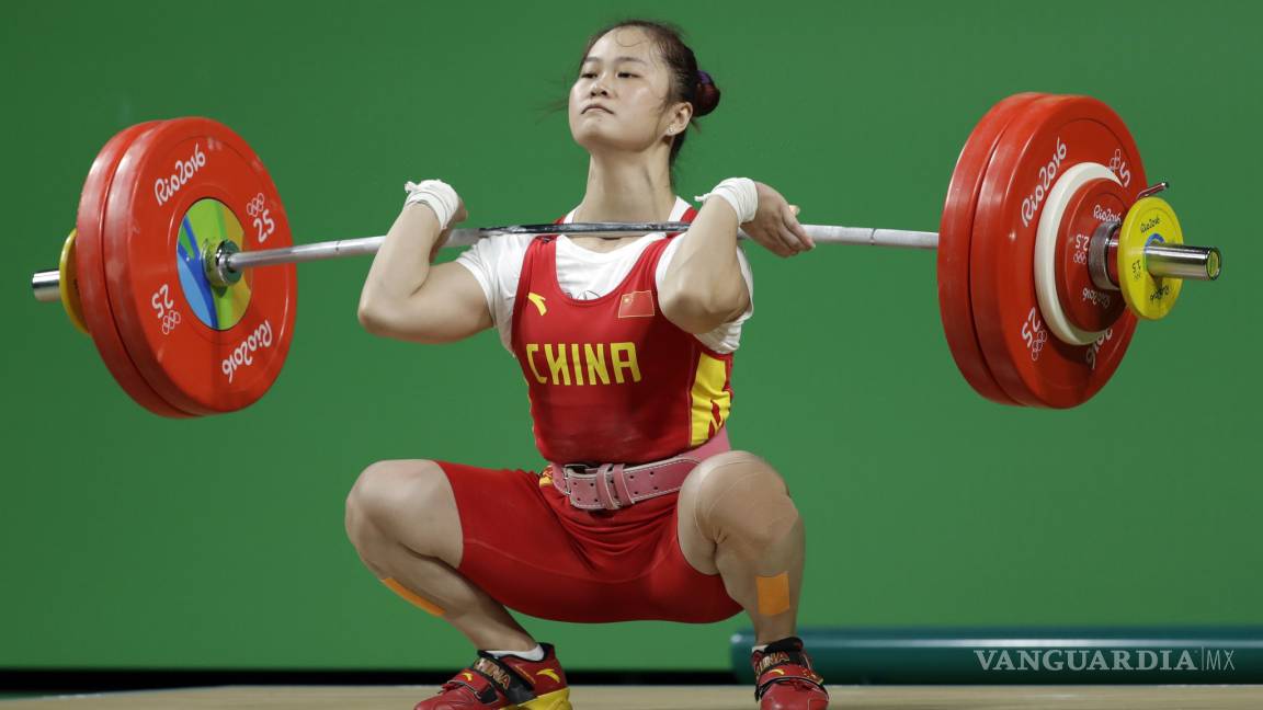 Wei Deng gana oro en pesas e impone récord mundial y olímpico en Río 2016 (Video)
