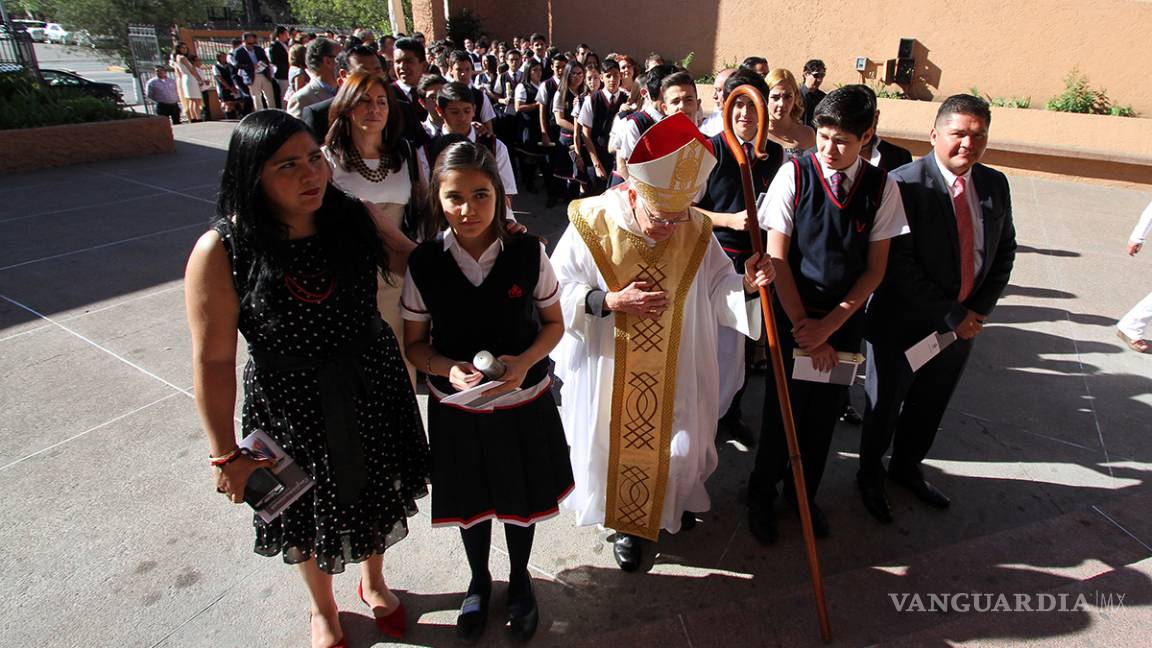 $!Obispo Raúl Vera trata de hacer conciencia en niños