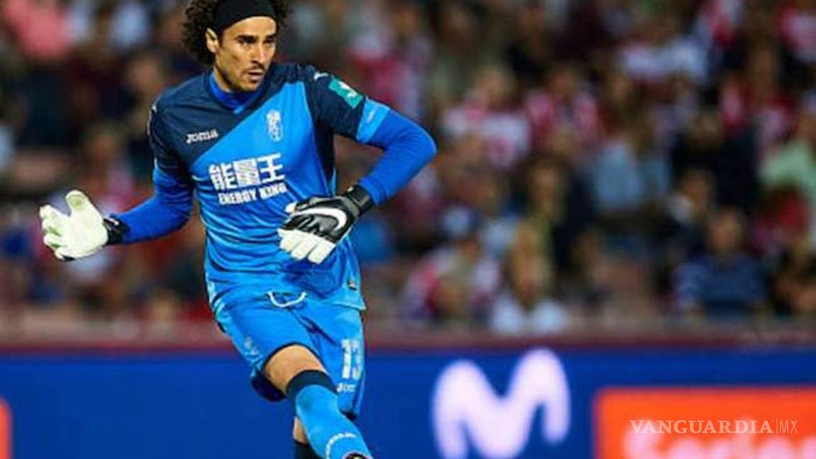 $!¡Increíble pero cierto! Guillermo Ochoa terminó un partido sin recibir gol