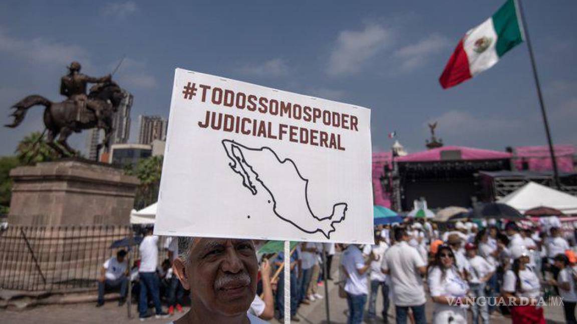 ‘Músculo’ del Poder Judicial en la CDMX; miles de empleados protestan por desaparición de fideicomisos