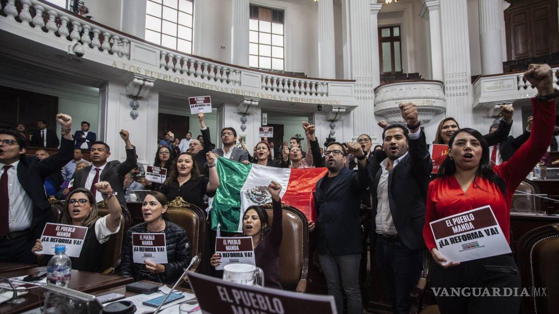 Los olvidados Congresos locales son parte de la falsificación democrática