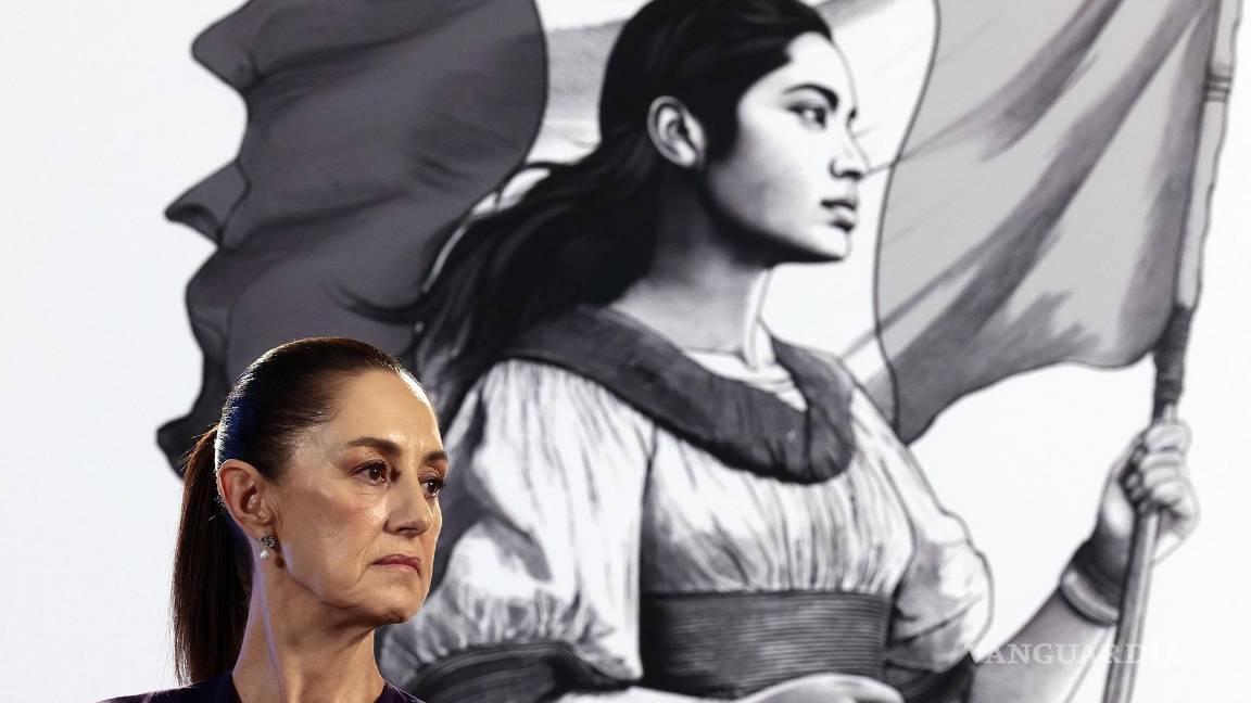 $!La presidenta de México, Claudia Sheinbaum, durante su conferencia de prensa matutina este miércoles, en el Palacio Nacional de Ciudad de México (México).