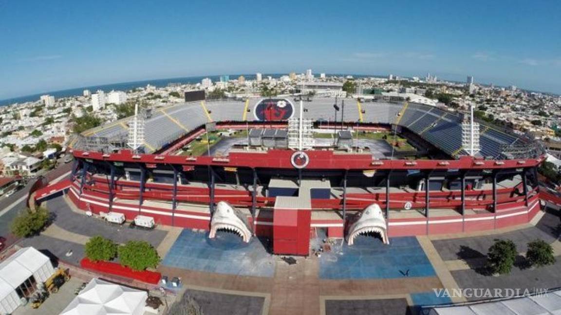 Usan estadio del Veracruz como salón de fiestas