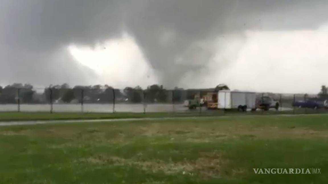 Azotan tornados a Indiana, EU