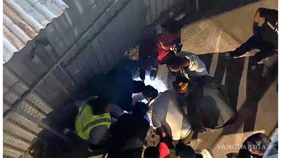 $!Dos hermanas murieron al caer en una coladera, en Iztacalco; iban a concierto de Zoé