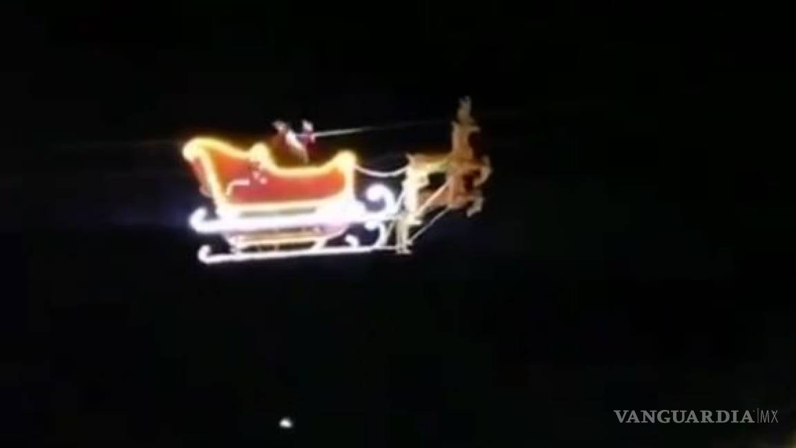 ¡Santo ch...!: Santa Claus sobrevuela Apizaco, Tlaxcala, y ¡se estrella! (Video)