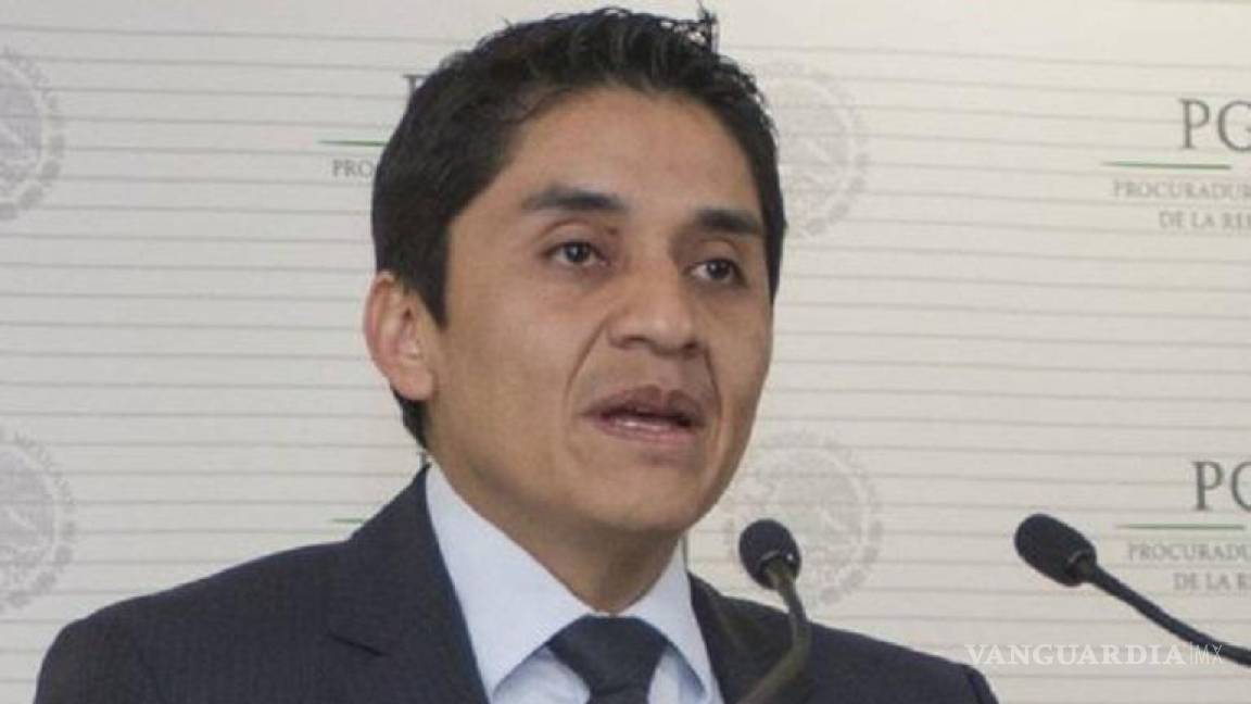 Detienen a ex titular antisecuestro de PGR por caso Ayotzinapa