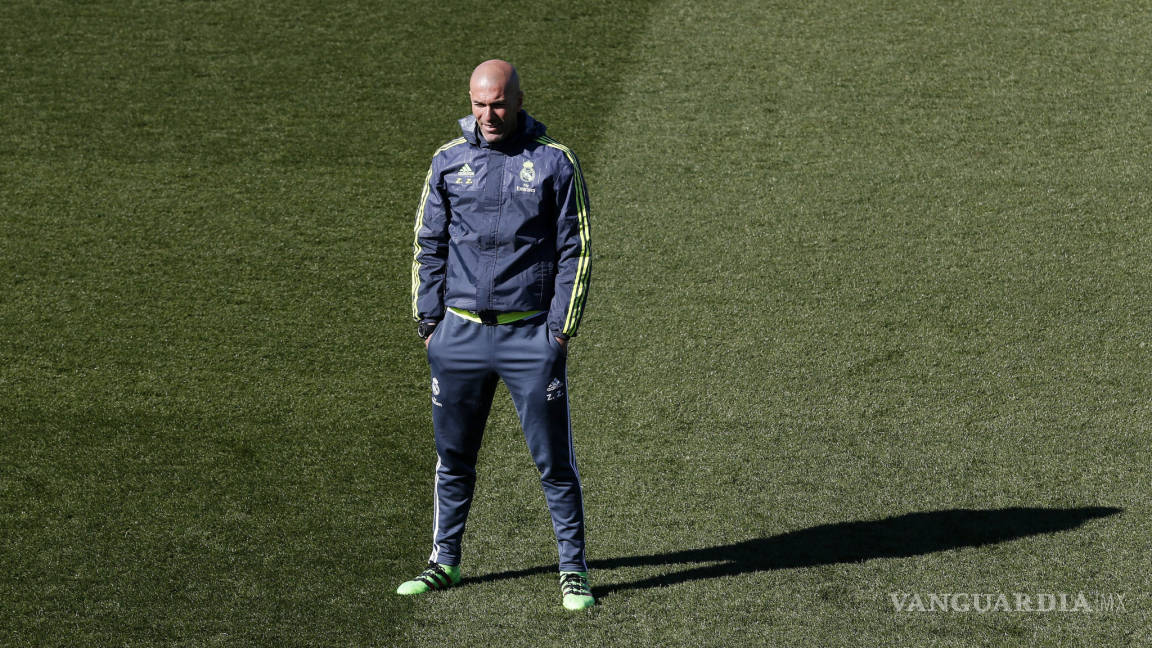 Zidane, molesto por las críticas a James Rodríguez