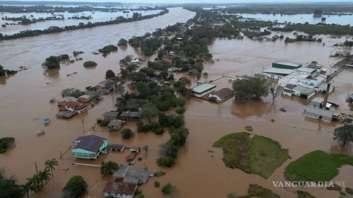 Sube el saldo mortal de ciclón a su paso por Brasil: 31 víctimas