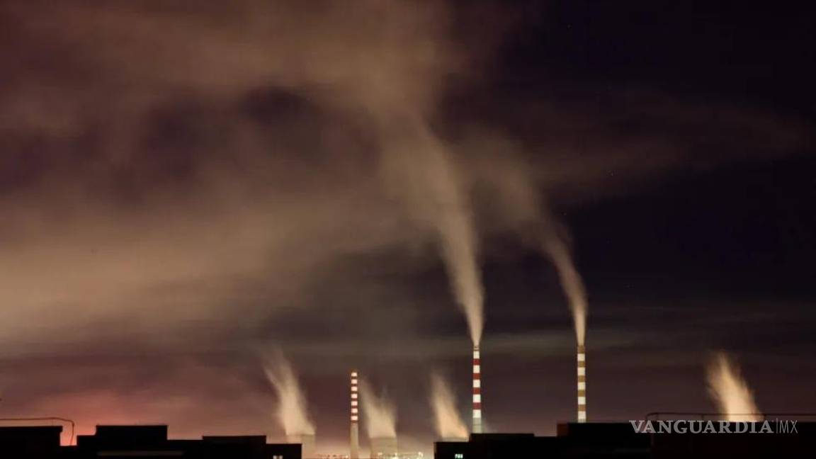 $!En la imagen, una planta de carbón en China.