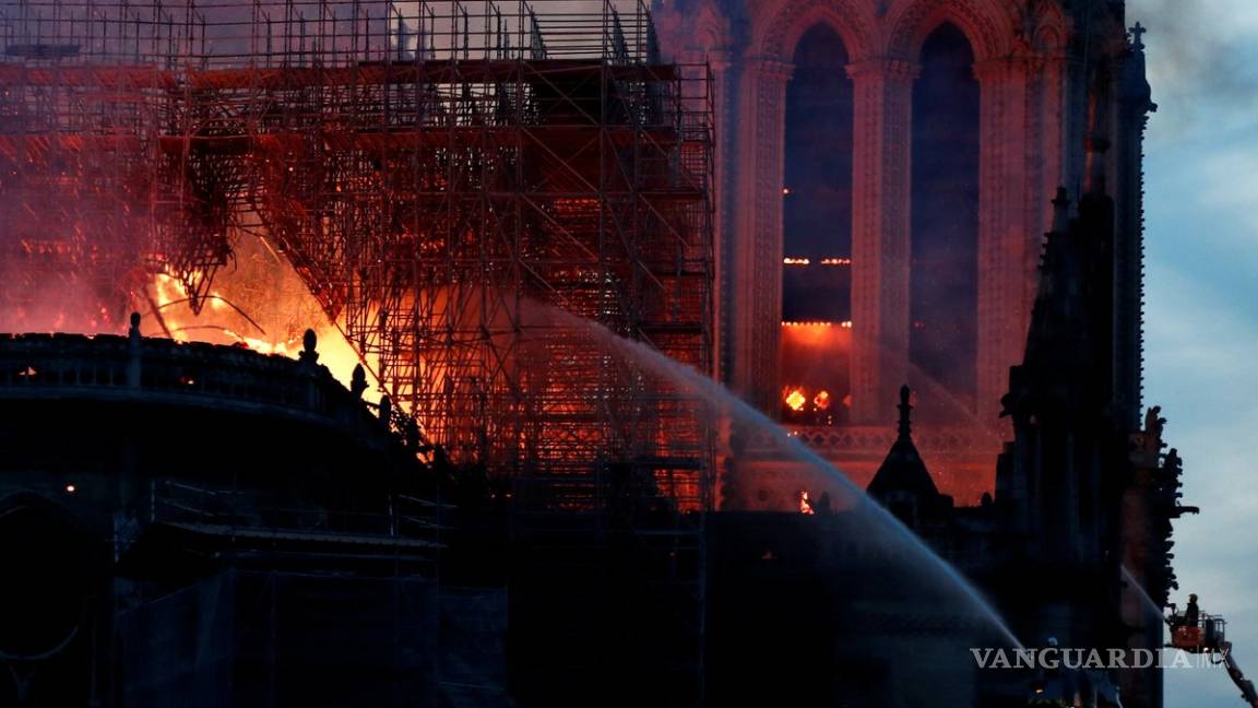 Incendio en Notre Dame, una desgracia para el arte: AMLO