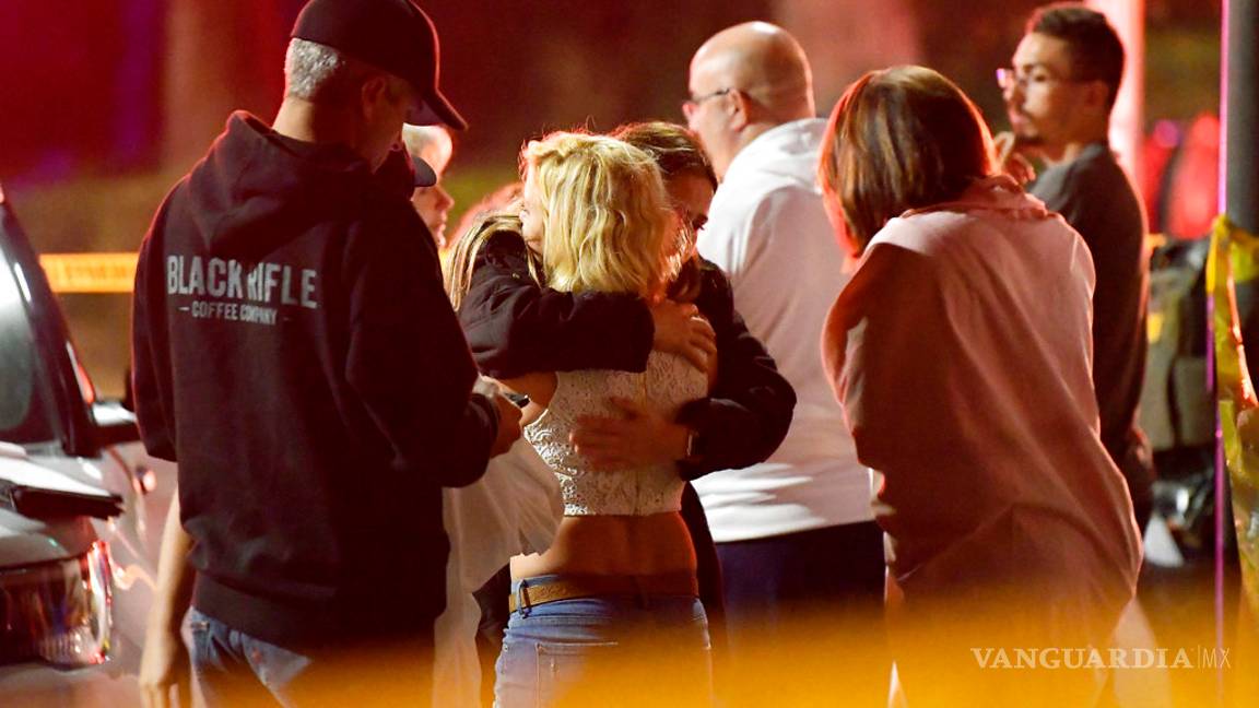 $!Impactantes fotos y videos del tiroteo en bar de California donde murieron 12 personas