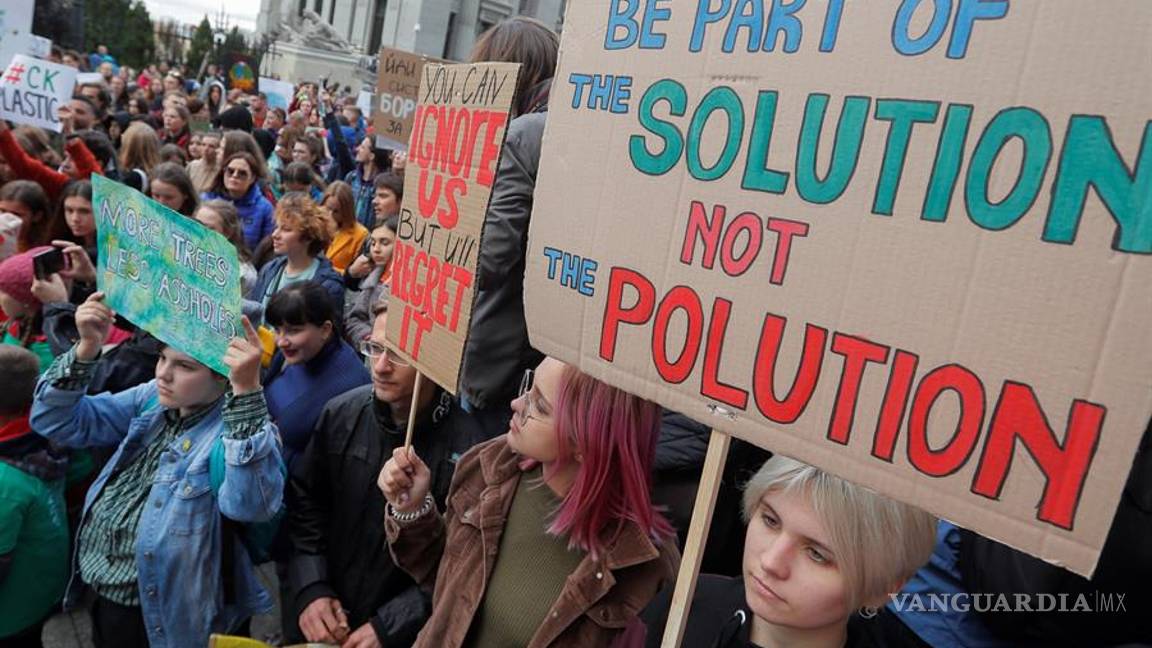 $!"Huelga Global Climática" convoca a miles de jóvenes en el mundo, mira éstas imágenes