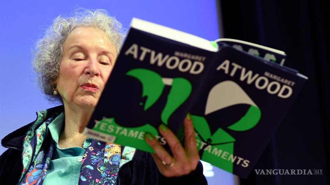 Margaret Atwood explora en &quot;Los Testamentos&quot; cómo se derrumban los regímenes opresivos