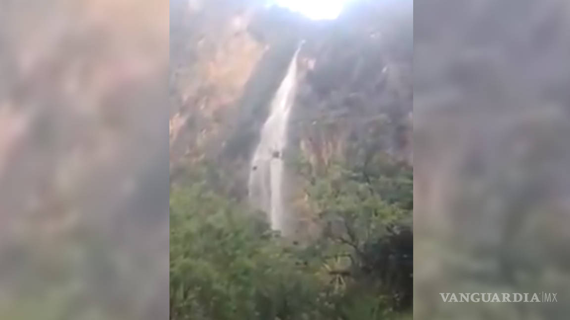 Lluvias por 'Fernand' provocan cascada en la Sierra de Zapalinamé