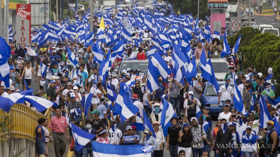 Miles de jóvenes marchan en Nicaragua, piden &quot;que se vaya Ortega&quot;