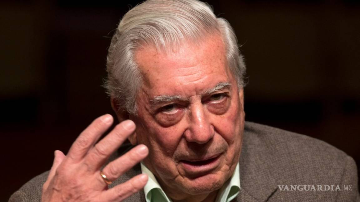 Invita Mario Vargas Llosa a mostrarles a los niños que la literatura es entretenida