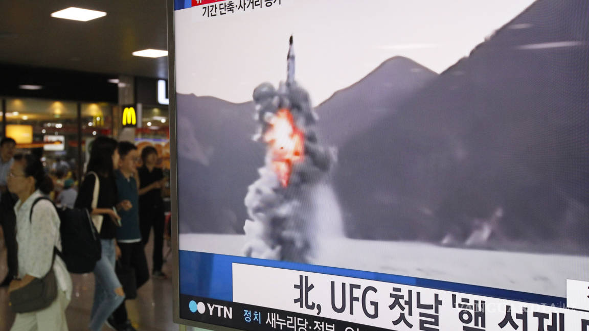 Norcorea lanza misil desde submarino