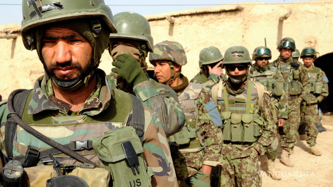 Detiene ejército afgano a 30 policías