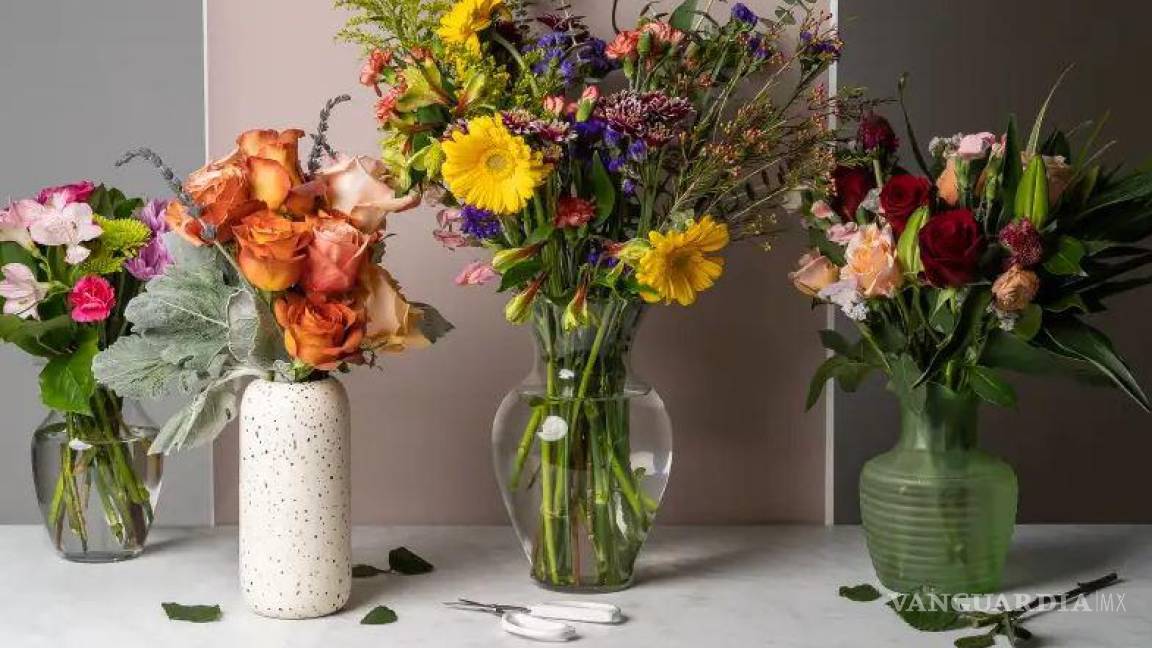 Destella tu hogar y aprovecha espacios decorando con jarrones y floreros