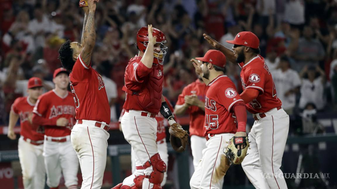 Angelinos logran un sin hit ni carrera en homenaje a Tyler Skaggs