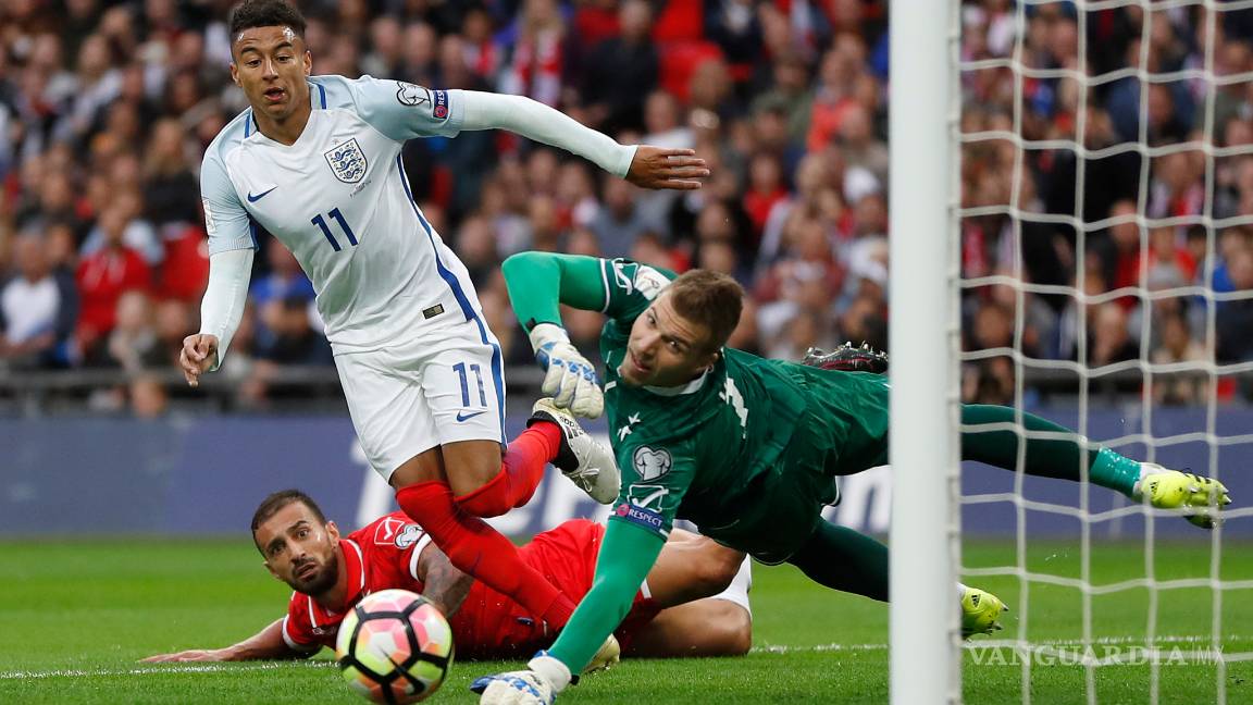 $!Inglaterra ganó caminando