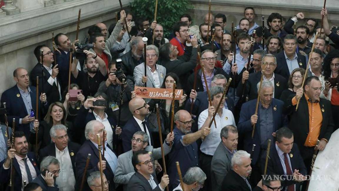 $!Parlament aprueba la resolución para declarar la independencia de Cataluña
