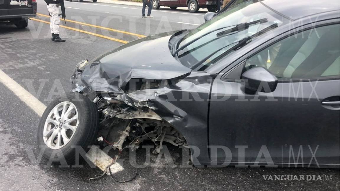 Exceso de velocidad y lluvias provocan percance en carretera a Torreón