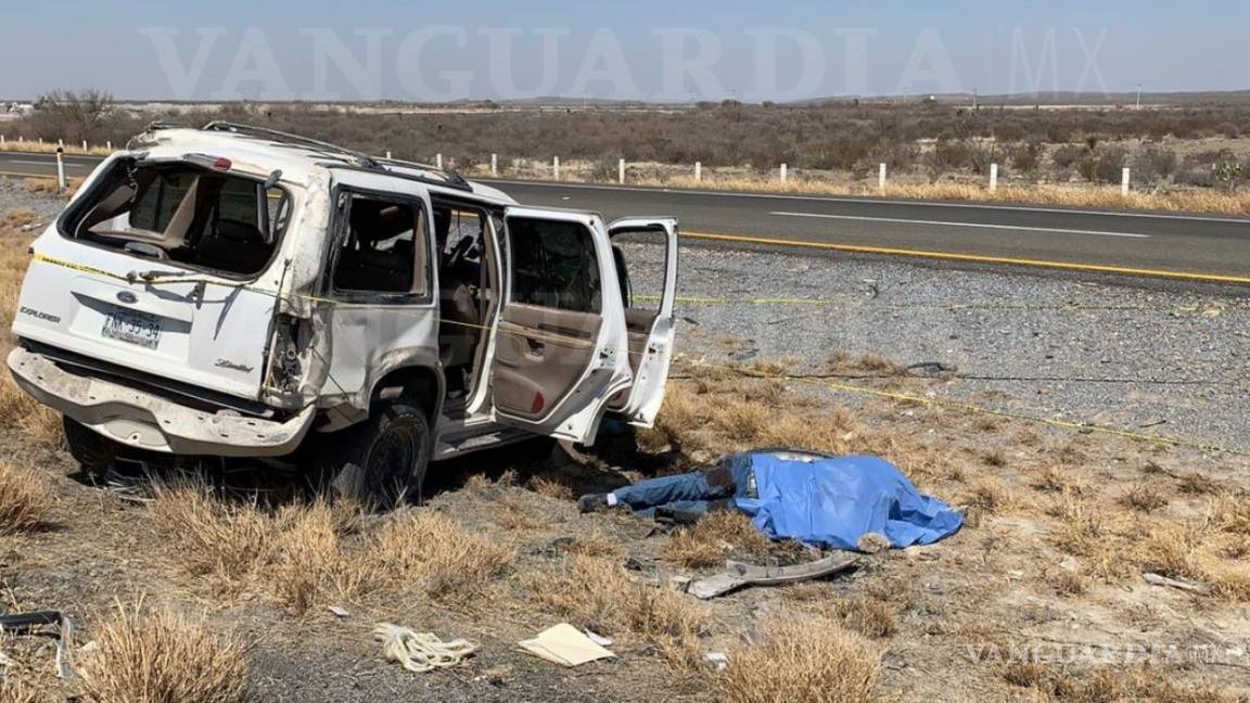 Una persona sin vida deja volcadura en la carretera Saltillo-Torreón