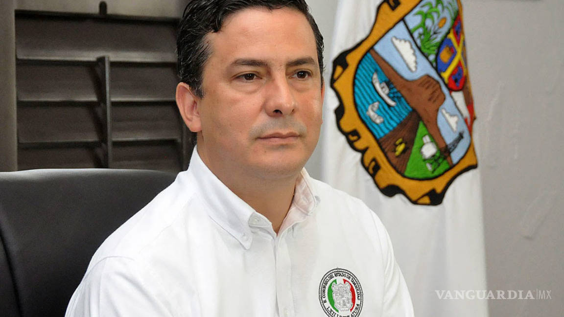 Diputado de Tamaulipas es criticado en redes por bailar en el Congreso (Video)