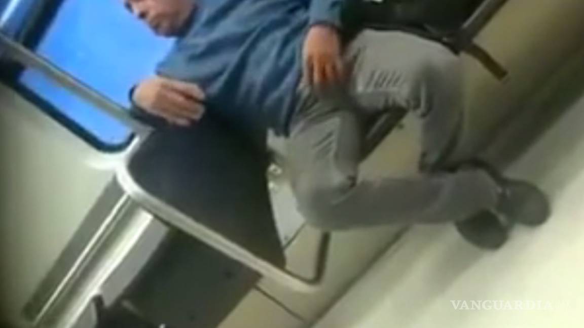 Hombre muestra su pene a pasajera del Metro en la CDMX (VIDEO)