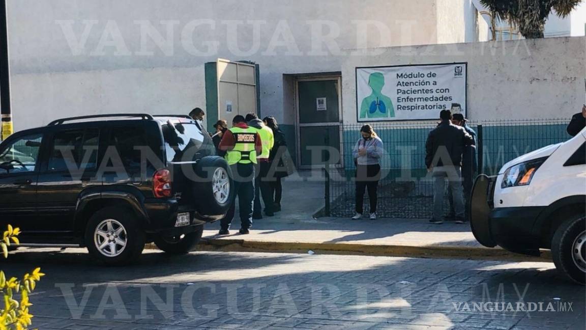 No llega al hospital; mujer muere afuera del 'Ixtlero' de Ramos Arizpe