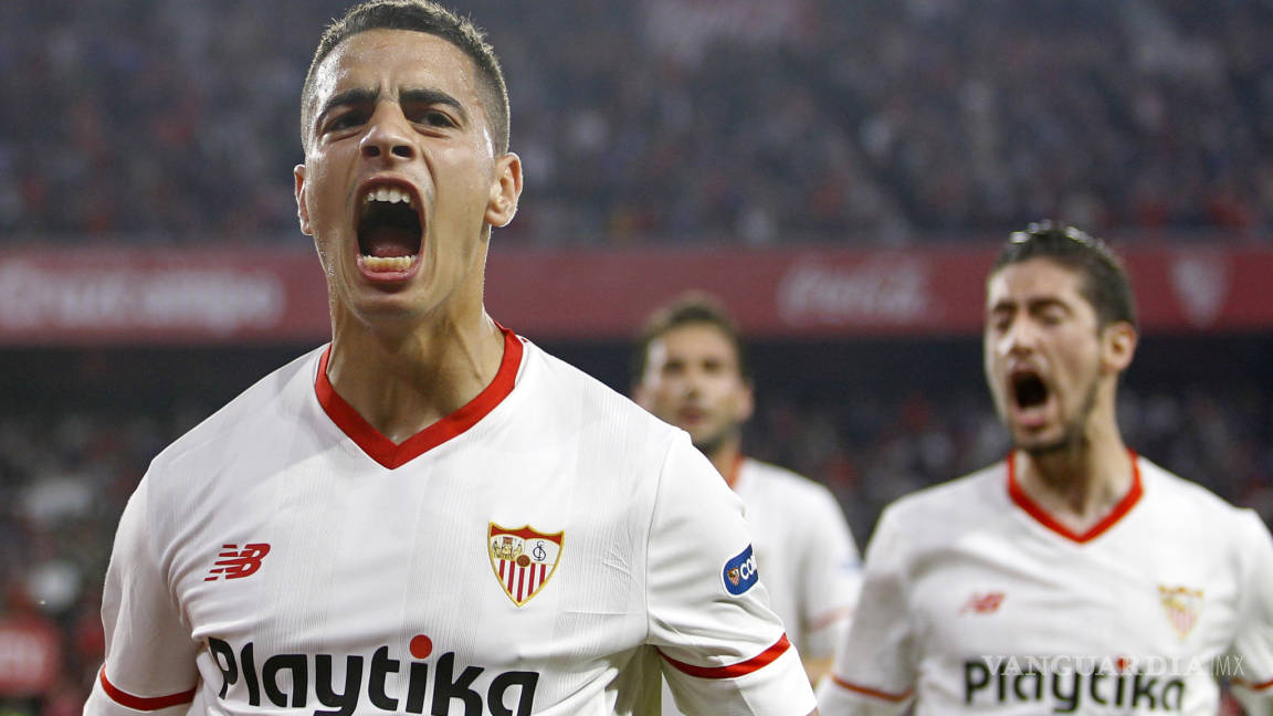 Layún es titular otra vez en el Sevilla y se ganan su lugar en la Europa League