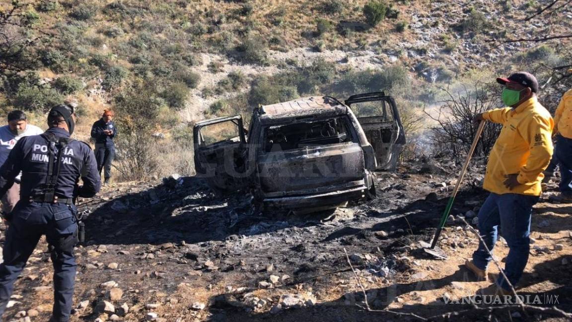 Camioneta provoca un incendio en la sierra de Zapalinamé, al oriente de Saltillo