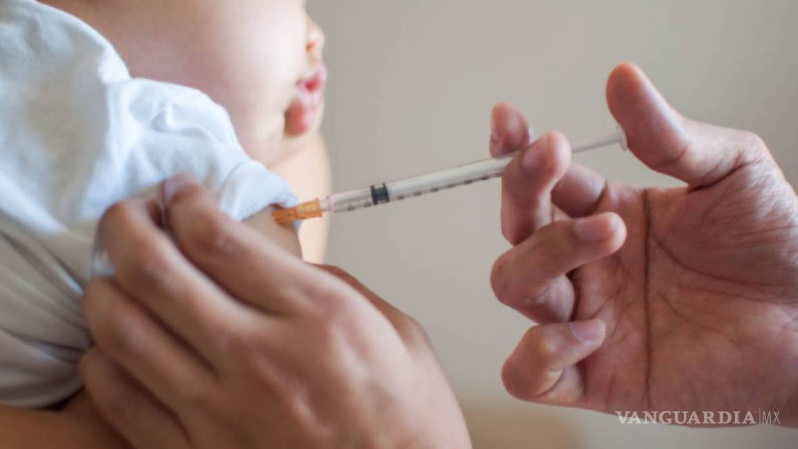 Cobra factura falta de vacunación a infantes en Coahuila