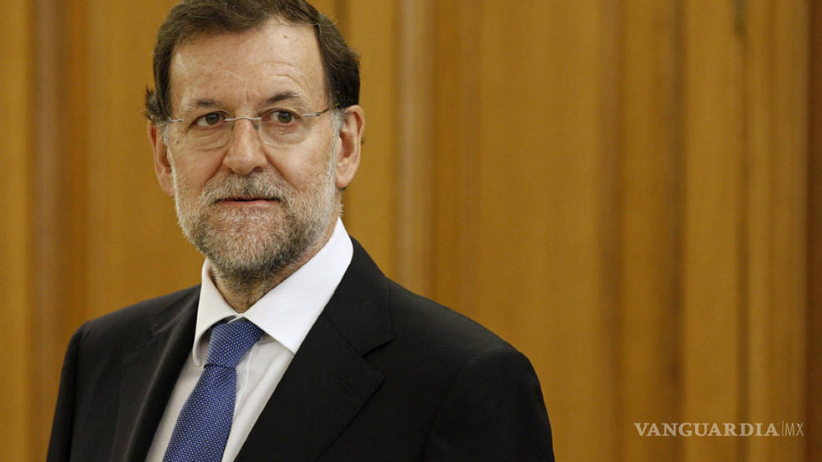 Rajoy destituye a Puigdemont y convoca elecciones en Cataluña el 21 de diciembre