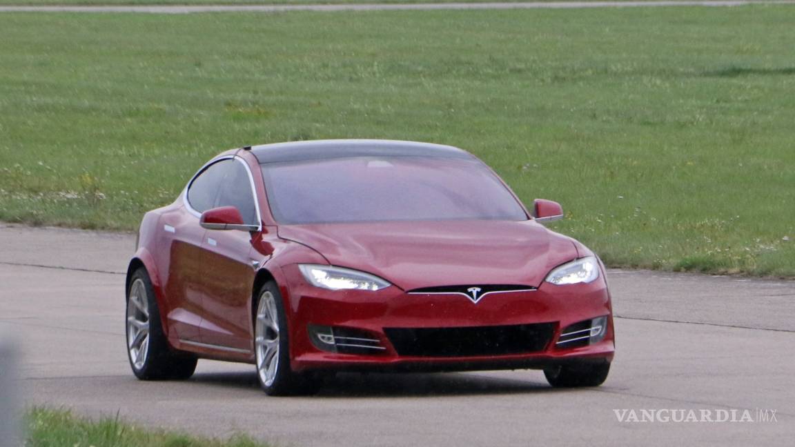 Tesla cumple lo prometido, un Model S suyo rompió el récord del Porsche Taycan en Nürburgring