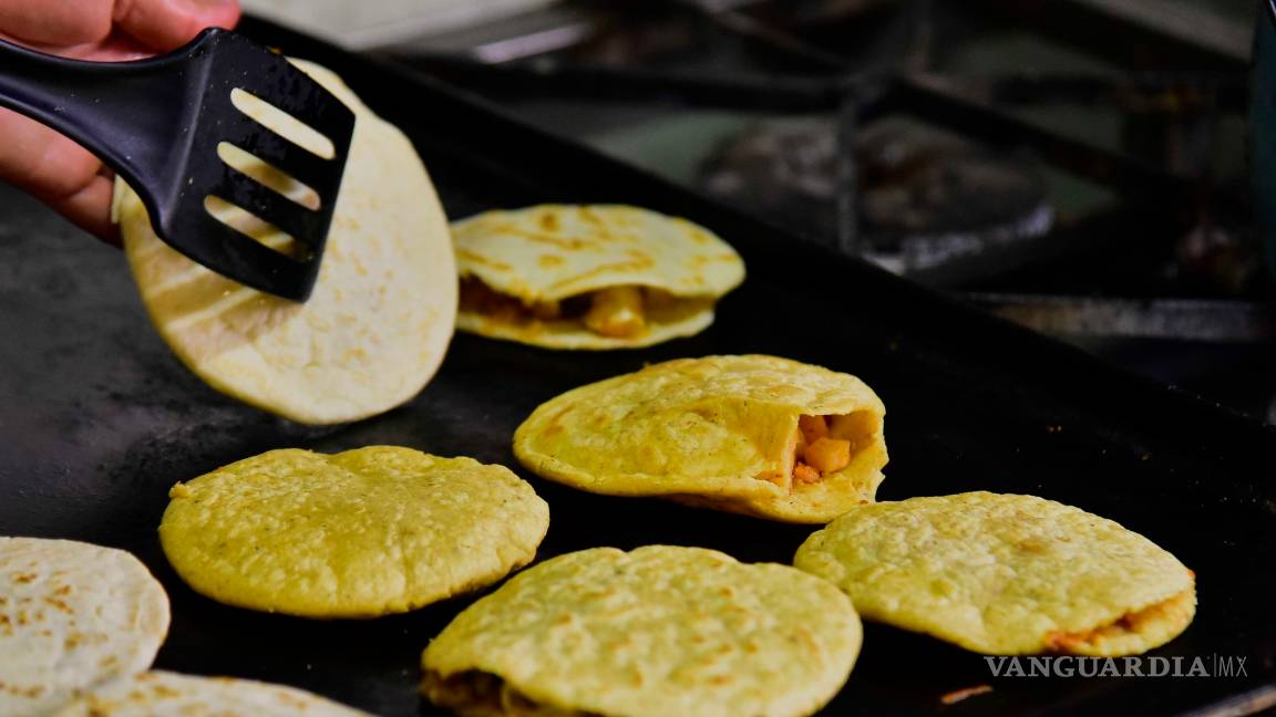 $!Tacos sin 'copia' en Saltillo... tras aumento en la tortilla