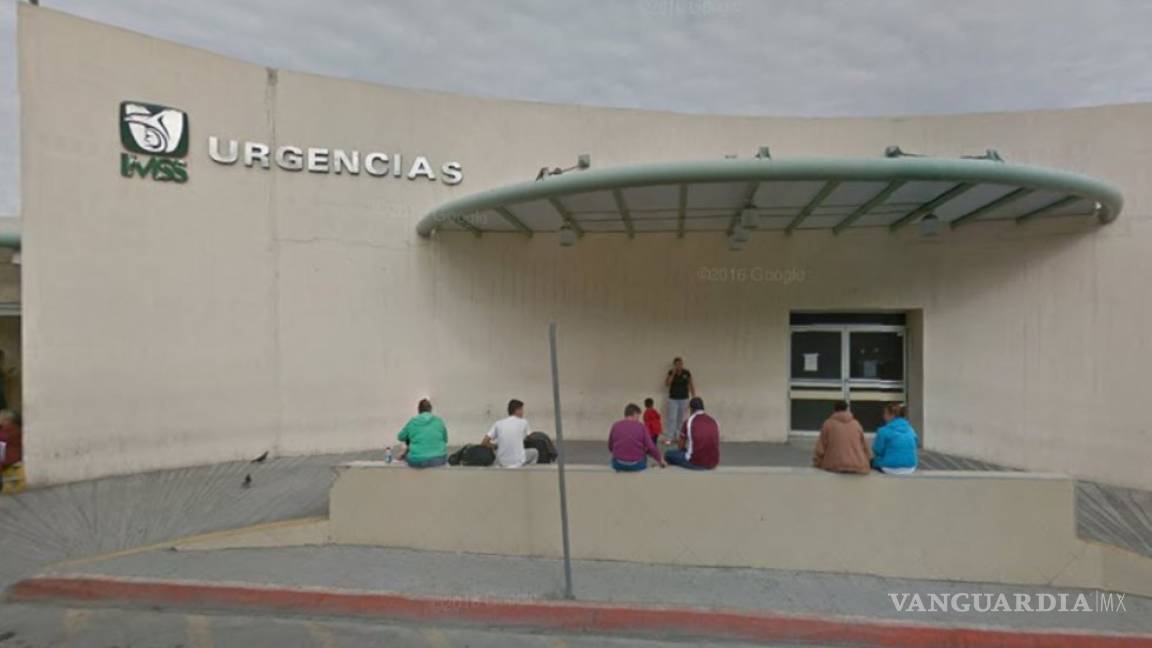 $!En Saltillo hasta 10 horas esperan derechohabientes en urgencias del IMSS
