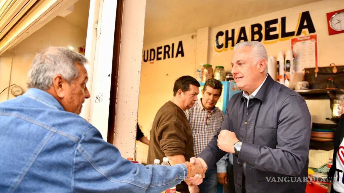 Supervisan brigada de mutiservicios en el Mercado Alianza de Torreón